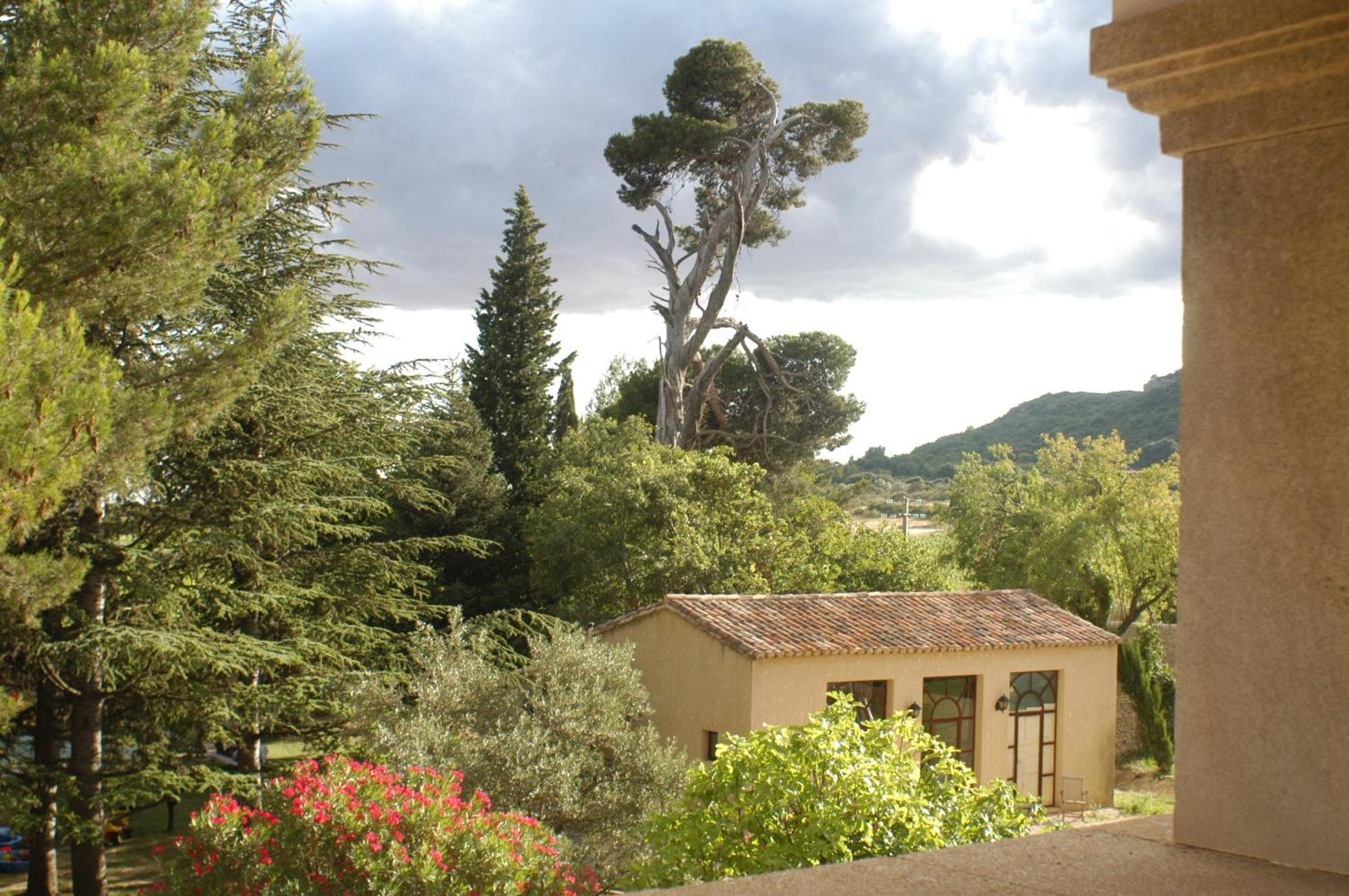 Domaine Des Escaunes Sernhac Exterior foto